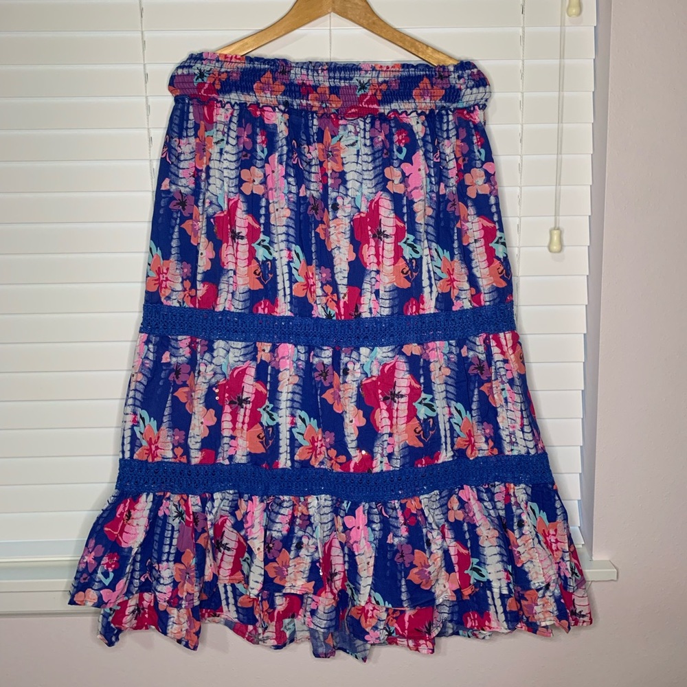 Printed skirt with matching top for girls!